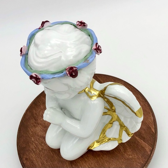 Kintsugi Angel Kneeling Praying Porcelain Cherub Gold Crack Personal Growth Gift - Picture 8 of 11